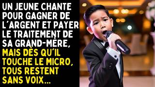 UN JEUNE CHANTE POUR PAYER LE TRAITEMENT DE SA GRAND-MÈRE et dès qu'il touche le micro, il laisse...