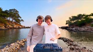 MELODIC HOUSE Sunset Mix in a Hidden Paradise Cove