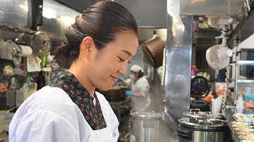 Instantly Sold Out! Inside the Famous Japanese Offal Stew Shop with a Beautiful Owner