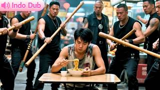 Penjual Nasi Goreng Diganggu Geng, Ternyata Dewa Beladiri! Satu Jurus Robohkan 10 Preman!