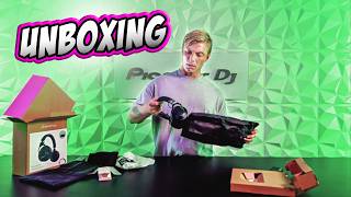 Unboxing the HDJ-F10 Professional WIRELESS DJ Headphones