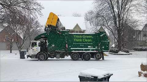 1 HOUR of Garbage Trucks! Side Loaders, Front Loaders, Rear Loaders - WM, Republic Services, & More