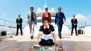 Semua hina nenek miskin. Tak tahu miliarder patuh padanya! Datang bawa 100 yacht & permalukan mereka