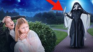 DOAMNA SÂRBĂ s-a întors la casa Amelkă 😱 Adolescenții sunt în pericol 👻