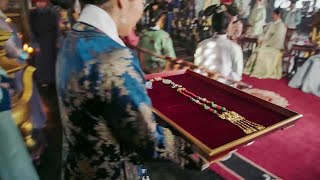 如懿一頓誇獎“麒麟金鎖”，甄嬛聽完當場奪了皇后的權，命她執掌後宮！