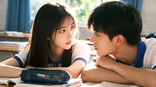 Musim panas yang gemilang, seorang gadis pemalu dan dewa pelindungnya yang turun dari langit!