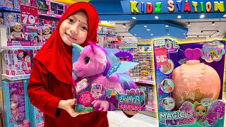 AQILA BERBURU MAINAN DI KIDZ STATION