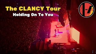 Twenty One Pilots The CLANCY TOUR - Holding On To You (Philly)