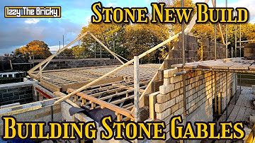 Building the Stone Gables – Pushing the New Build Up to Full Height - #construction #bricklaying