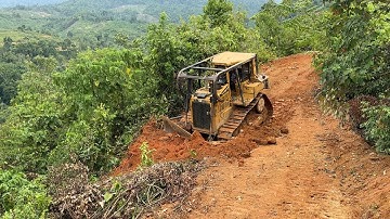 Quick Road Repair Using D6G Bulldozer in Palm Oil Plantation