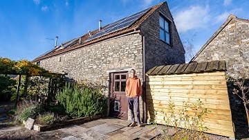 Moving to the countryside - beekeeping, gardening and raising pet ducks