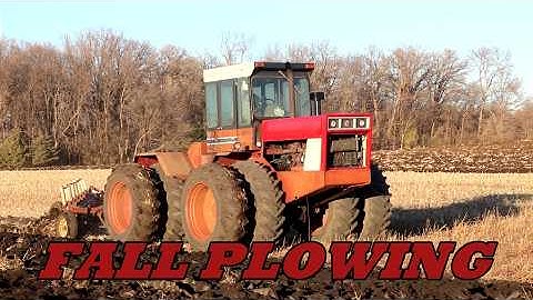 Fall Plowing 2025 With the John Deere 4430 and International 4386 Tractors