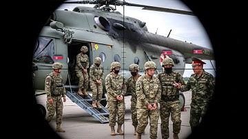 Ukrainian Sniper Rescues Journalists Captured by Russian Spetsnaz - NO ESCAPE!