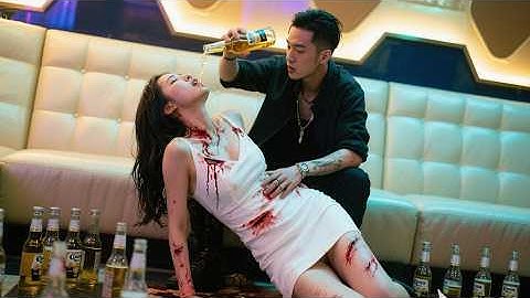 Thumbnail of He hurt her for fake heiress; she returned rich, he went mad with regret!
