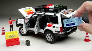 Unboxing of Toyota Land Cruiser LC80 1:24 Scale Diecast Model Car