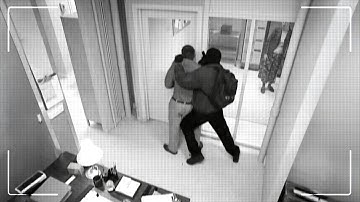 Incredible Bank Heist: Criminal Breaks In from the Roof!