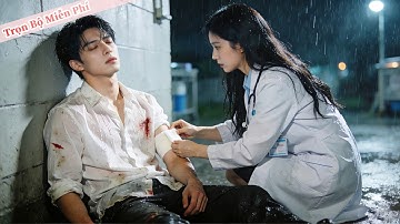 Cô gái tốt bụng cứu một người đàn ông sắp chết, không ngờ anh lại là CEO và ngay lập tức cầu hôn cô