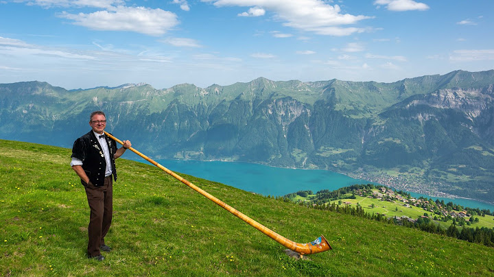Summer in Switzerland - High season in the Bernese Oberland and Co.