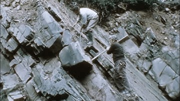 WATCH Stonemason Quarry with Only Hand Tools