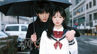Abandoned girl rescued on a rainy night by abstinent CEO,he dotes on her like a treasure