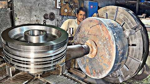 Turning Scrap Metal into a Heavy-Duty Sugar Mill Pulley – The Art of Manual Lathe Mastery