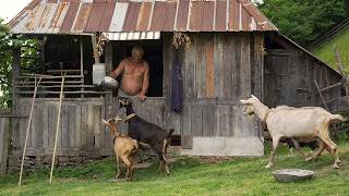 The Man Who Inspired The World With His Independent Life on Top of a Mountain