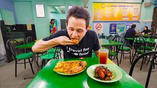 Trying Malaysia's Famous ONION FRIED CHICKEN at Nasi Kandar Kampung Melayu!! 🇲🇾