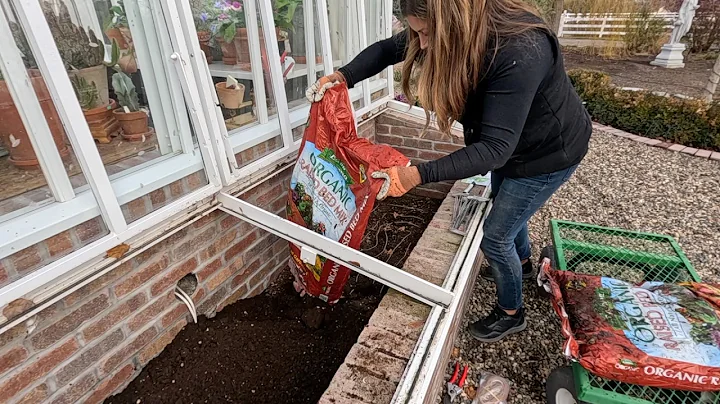 Planting a Spring Garden in the Hartley Cold Frame! 🫜🌱🥕 // Garden Answer