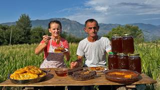🍯 Golden Nectar: Collecting Honey and Creating Homemade Sweets 🐝