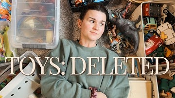 Mom Guilt: "NO"... Trash Bag: "YES!" 🫠 DECLUTTERING TOYS BEFORE THE HOLIDAYS
