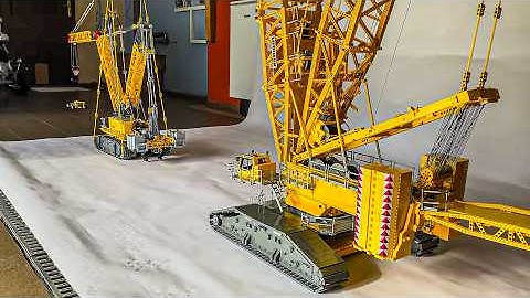 LEGO Liebherr LR 11000 & LEGO 42146