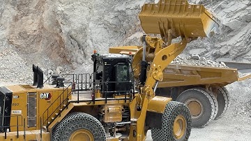 Brand New Cat 992 Wheel Loader & Cat 777 Dumpers In Action!! Interkat SA - 4K
