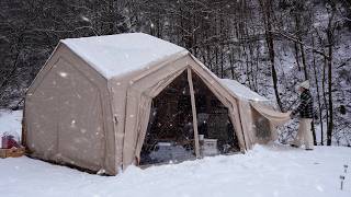 It's snowing heavily❄️ Snow camping. Oyster feast with raw oysters, steamed oysters, and more🦪.