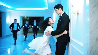 Drugged, she spent a night with the cold powerful billionaire CEO, won his heart, and was spoiled!