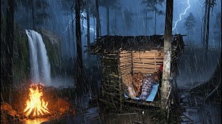 CAMPING IN HEAVY RAIN AND LIGHTNING STORMS‼️BUILDING SHELTERS IN LIGHTNING STORMS