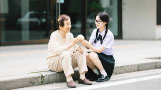 吃不起飯的窮女孩給了老太太一个包子救了她一命，怎料她是億萬總裁的奶奶，奶奶直接點名要她做自己的孫媳婦！#短劇 #短劇全集 #短劇推薦 #drama #甜寵 #逆襲