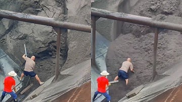 Long Video Of Decompression During Phosphate Ore Unloading On A Ship: A Daily Work Record