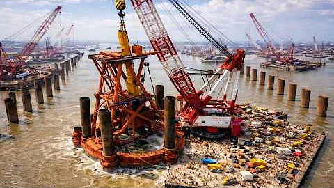 Padma Bridge underwater pile cage drop is insane. Bridge construction & mega engineering