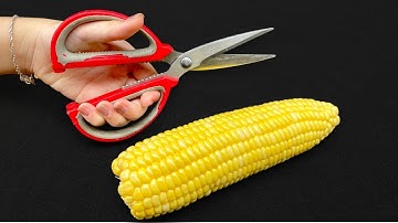 Remove Corn Kernels in 1 Minute with This Genius Trick from Grandma!|Clever Tricks