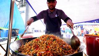 Malaysia Night Market STREET FOOD | Pasar Malam UTC Kuantan - Ayam Panggang Madu, Pizza, Cakoi