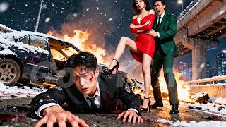 Kissed her feet for love 3 years!Got dumped after the crash!Reborn with hate,Watch her kneel to beg!