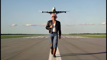 Sonderlinq – AIRBORNE (Official Music Video) | From the concept album AIRBORNE