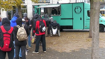 Street Food Truck for Homeless in Berlin | Cooking agains Hunger