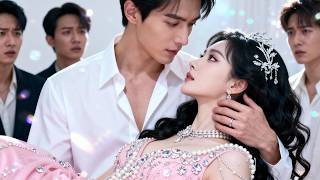 Ditinggal 3 Cinta Masa Kecil,Aku Dinikahkan CEO Terkaya！Dia menyembunyikan cinta selama 10 tahun