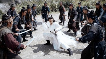 Bandits Ambush Xu Fengnian—He Wipes Them Out, Seizes Divine Sword!