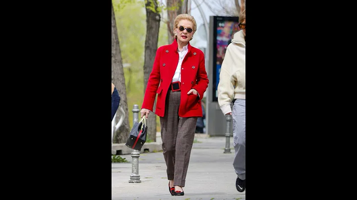This is why she looks so chic at 86. Her simple secrets to ageless style.