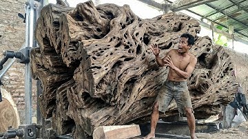 WOODWORKING MAGIC!! A Beautiful Log Turns Into Precious Lumber at the Sawmill