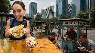 Latina Tries Indonesian Food For The First Time 😋