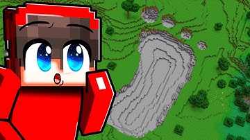 We Found GIANT SCARY FOOTPRINTS in Minecraft…