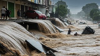 Banjir Besar di Pesanggaran, Silirsari, Siliragung dan Kesilir Banyuwangi! Jalanan Jadi Sungai!